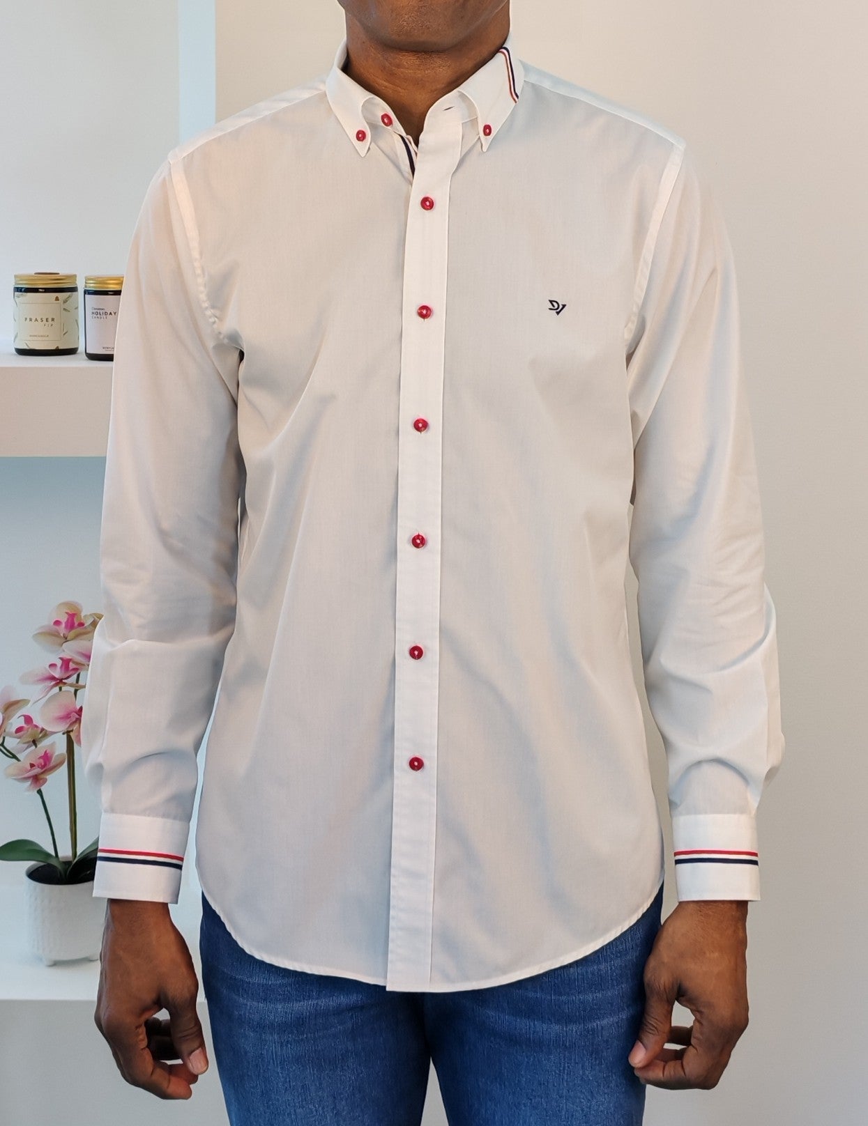 Camisa Ribete Rojo Blanca