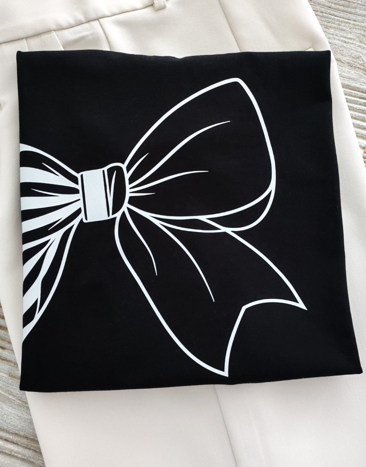 camiseta Lazo negra