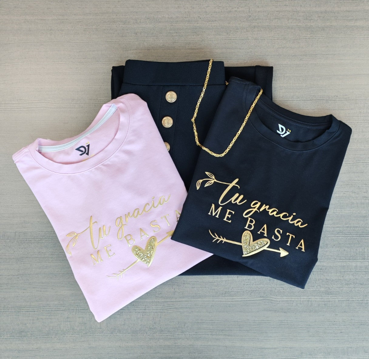 Camiseta "tu gracia me basta" mujer