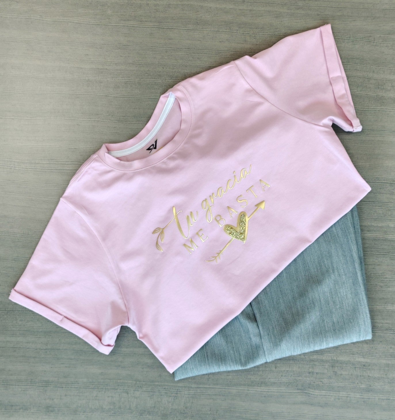 Camiseta "tu gracia me basta" mujer